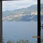 Apartment La Virgola Brenzone sul Garda